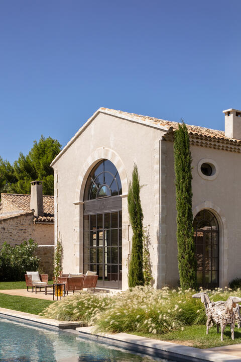 11 - La Bastide de Maussane: Villa: Exterior
