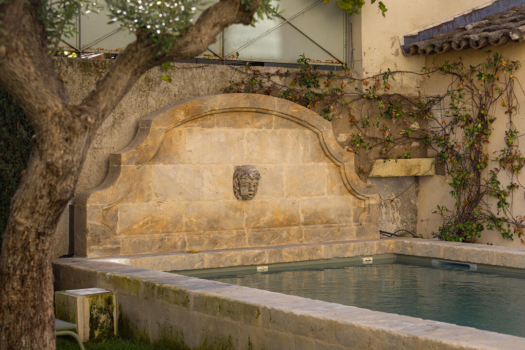 Stunning Property with Heated Pool in Saint-Rémy-de-Provence 7 - Maison Augustin: Villa: Exterior