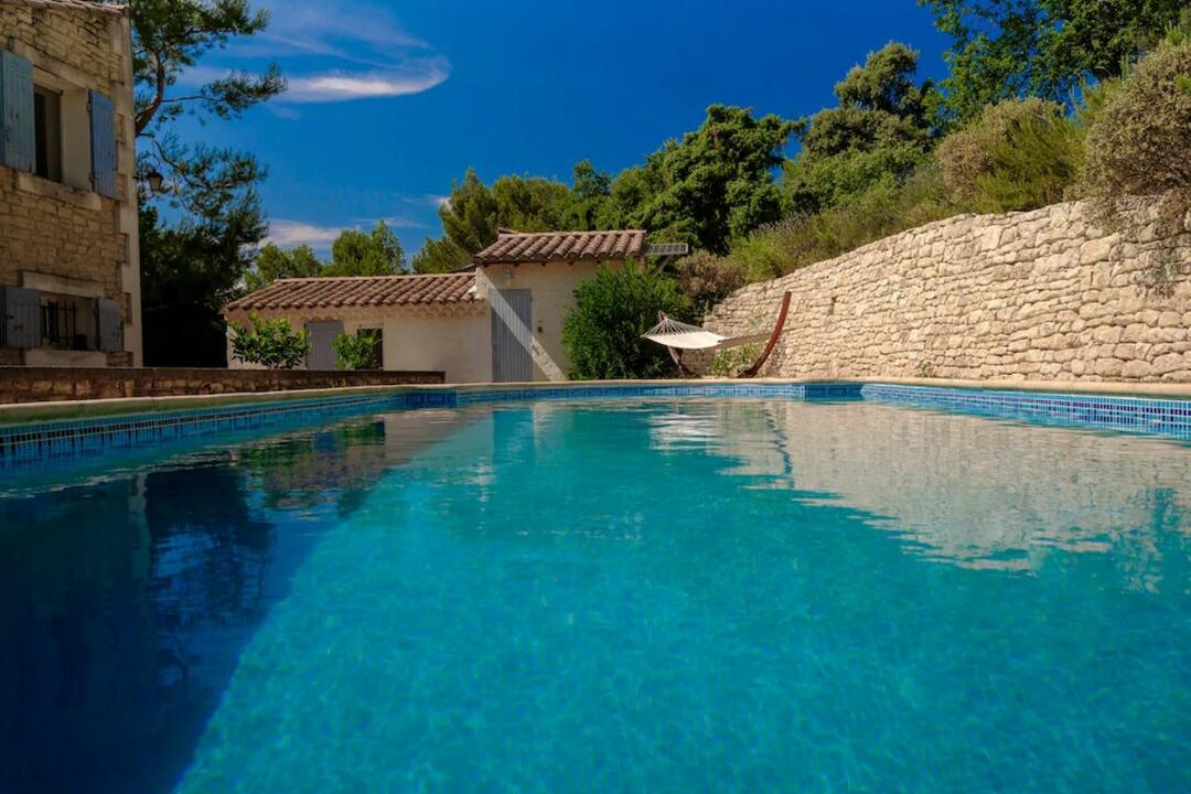 Modern Holiday Home with Guest House in Saint-Rémy 16 - Maison Provence: Villa: Pool