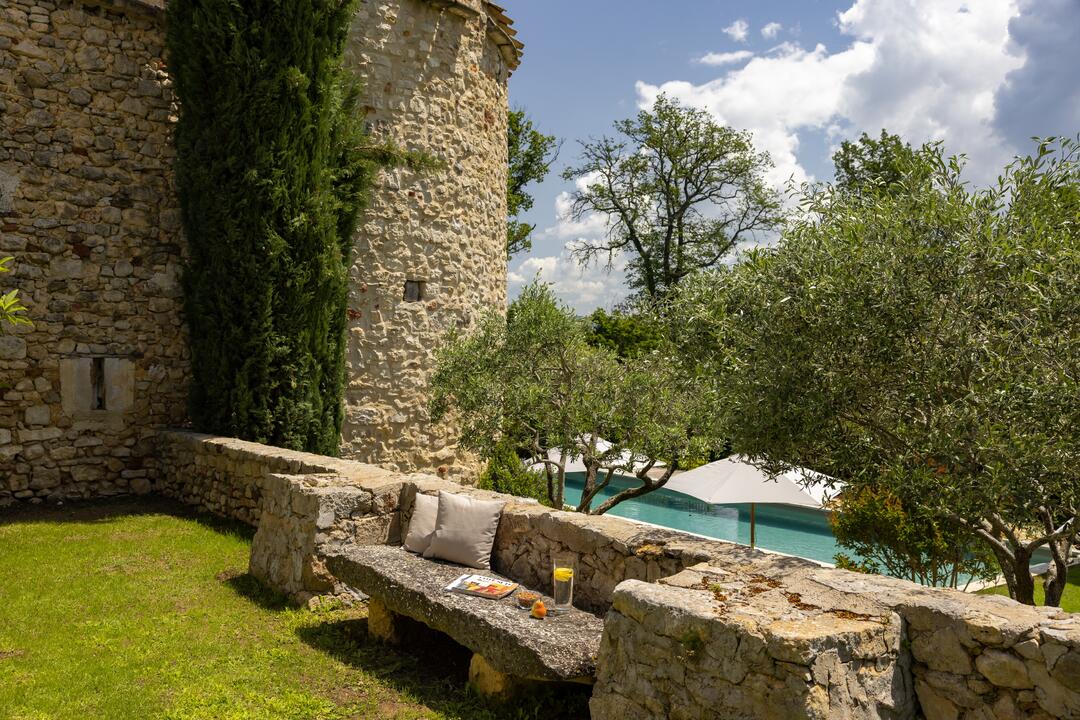 Prachtige vakantiewoning met verwarmd zwembad in de Luberon 5 - Bastide de Goult: Villa: Exterior
