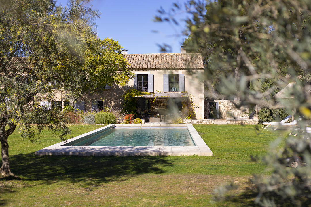 Stunning Villa with Air Conditioning in Saint-Rémy-de-Provence 4 - Mas Rémy: Villa: Exterior