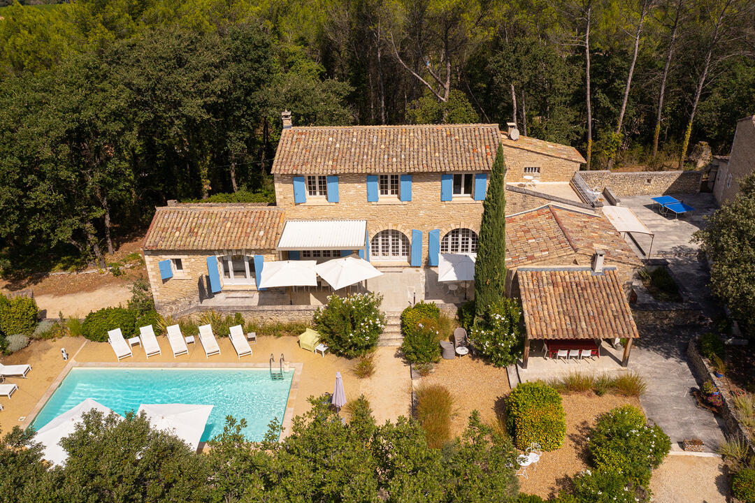 Charming farmhouse with Heated Pool and Guest House 4 - Mas Heyrauds: Villa: Exterior