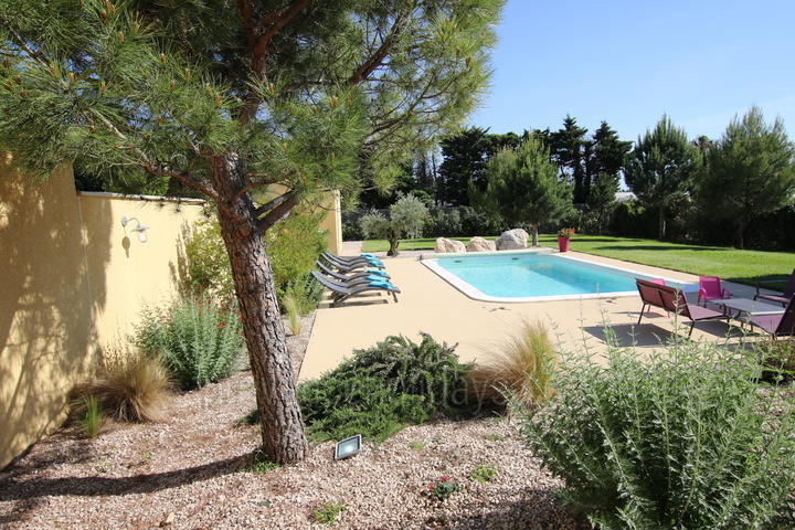 Pet-friendly Villa with Air Conditioning near the Mont Ventoux 2 - Chez Stefan: Villa: Pool