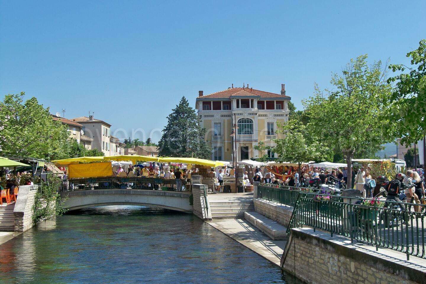 Restored Property in the centre of L'Isle-sur-la-Sorgue L\'Isle-sur-la-Sorgue - 2