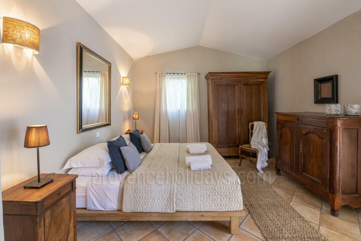 Recently Renovated Property with Private Pool in the Luberon 2 - Villa Joucas: Villa: Interior