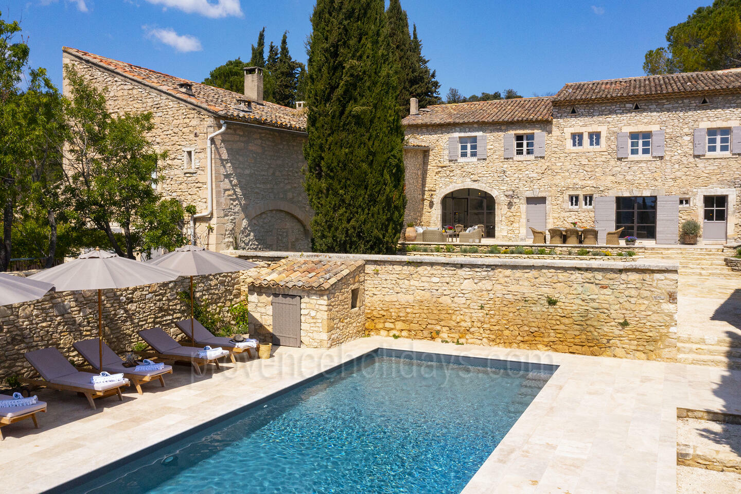 Beautifully restored Farmhouse with Heated Pool in the Luberon 1 - Mas Vaudois: Villa: Pool