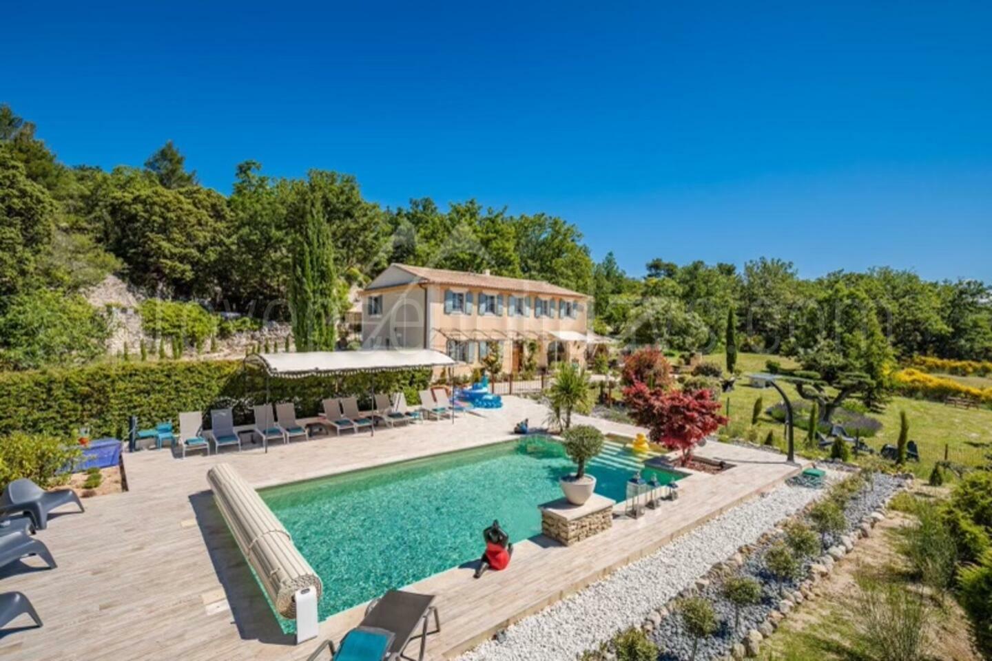 Onlangs gerestaureerd landhuis met verwarmd zwembad 1 - Bastide des Chênes: Villa: Exterior
