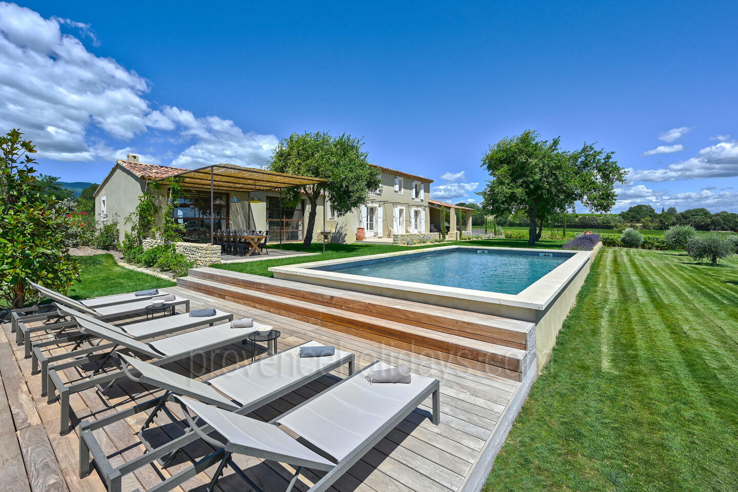 Luxe vakantiewoning met verwarmd zwembad in de Luberon 1 - La Villa Ensoleillée: Villa: Pool