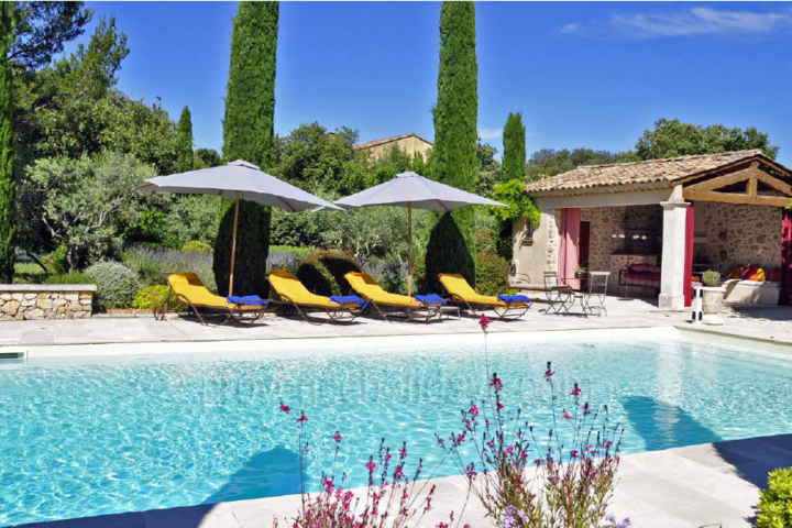 Mooie boerderij met verwarmd zwembad in Eygalières 2 - Mas des Papillons: Villa: Pool