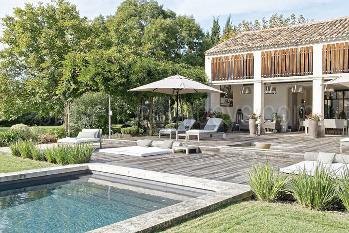 Wunderschönes Ferienhaus mit atemberaubendem Außenbereichen 3 - Mas des Étoiles: Villa: Pool