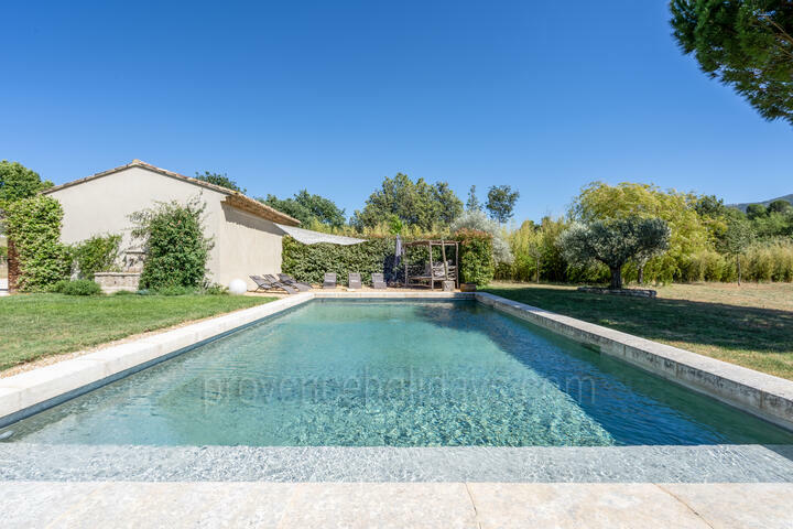 Pet-Friendly Holiday Rental with Private Pool in Oppède 2 - Villa Jasmin: Villa: Pool