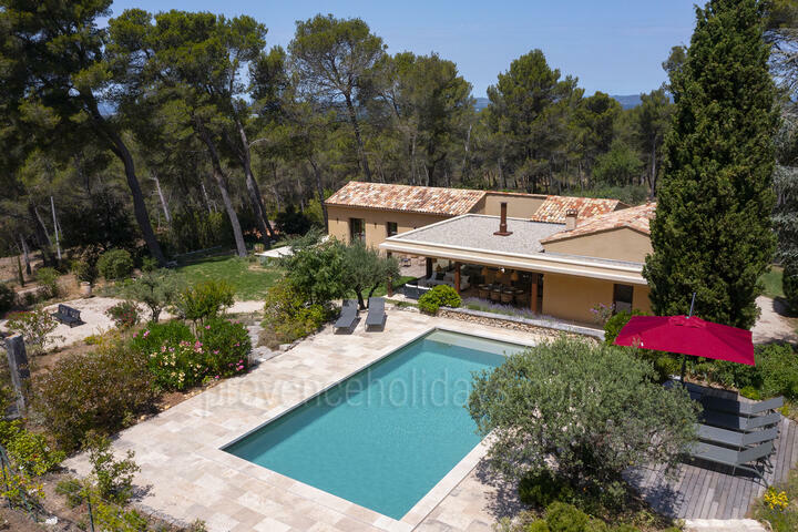 Elegant residence nestled in an idyllic setting, in the heart of the Alpilles in Saint-Rémy-de-Provence. Le Clos du Figuier - 2