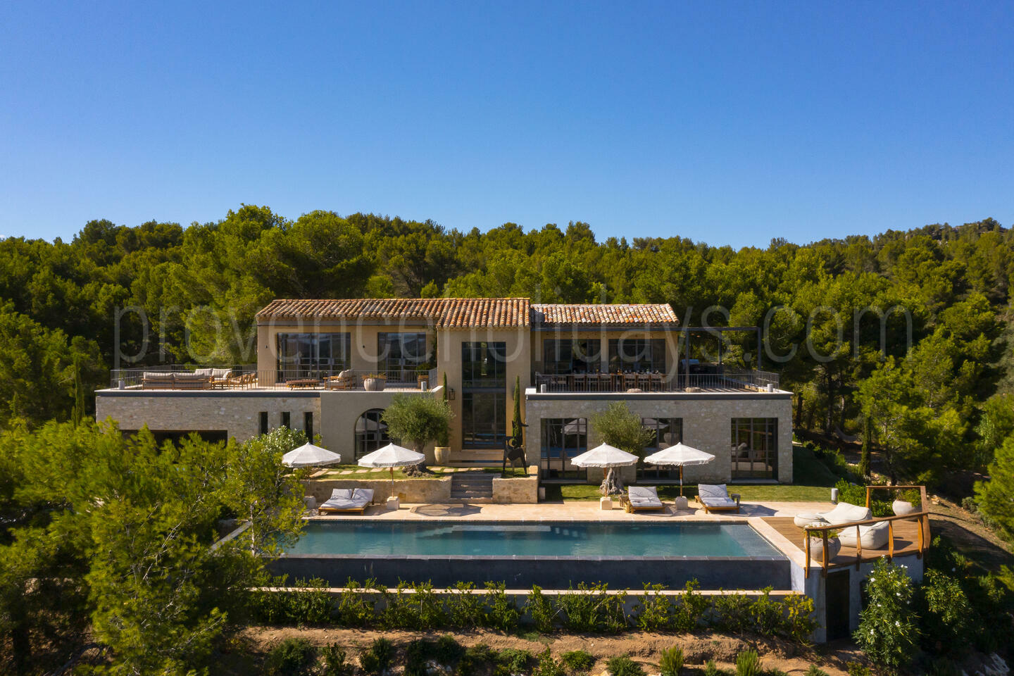Villa met verwarmd overloopzwembad in Le Paradou 1 - Villa Paradis: Villa: Pool