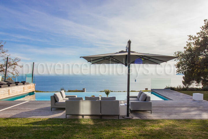 Luxus-Ferienwohnung nur 2 km vom Strand entfernt 2 - Villa Toulon: Villa: Exterior