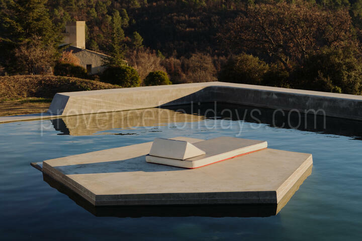 Luxurious Designer-Estate with Panoramic Views and Concierge Services 3 - La Ferme Hi Bride (16): Villa: Exterior