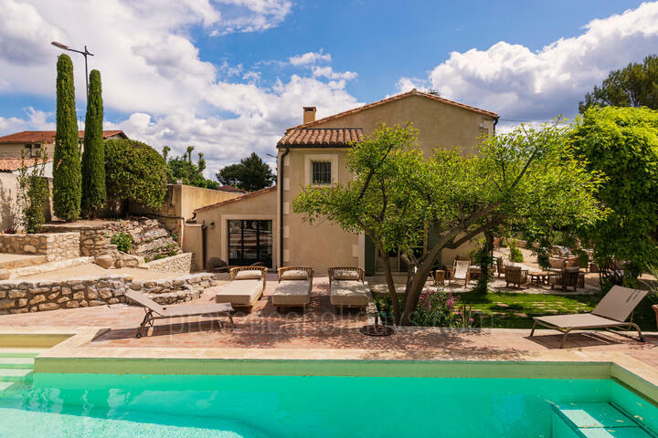 Village house with a heated swimming pool in Fontvieille 2 - Maison Léo: Villa: Pool
