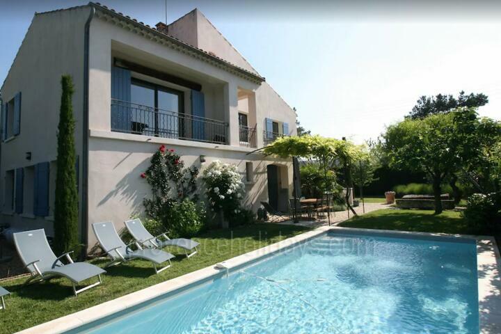 Vakantiehuis met verwarmd zwembad in Saint-Rémy-de-Provence 3 - Villa Alpilles: Villa: Pool
