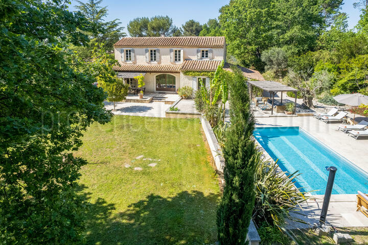 Moderne villa met airconditioning nabij Saint-Rémy-de-Provence 2 - Villa Romana: Villa: Pool