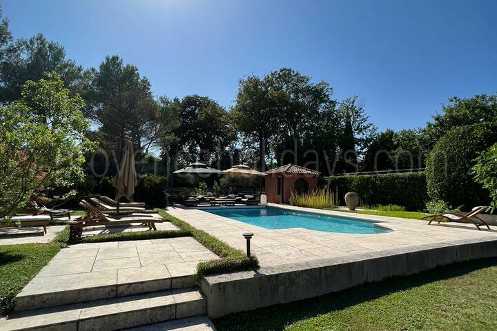 Villa with swimming pool in Saint Remy de Provence
