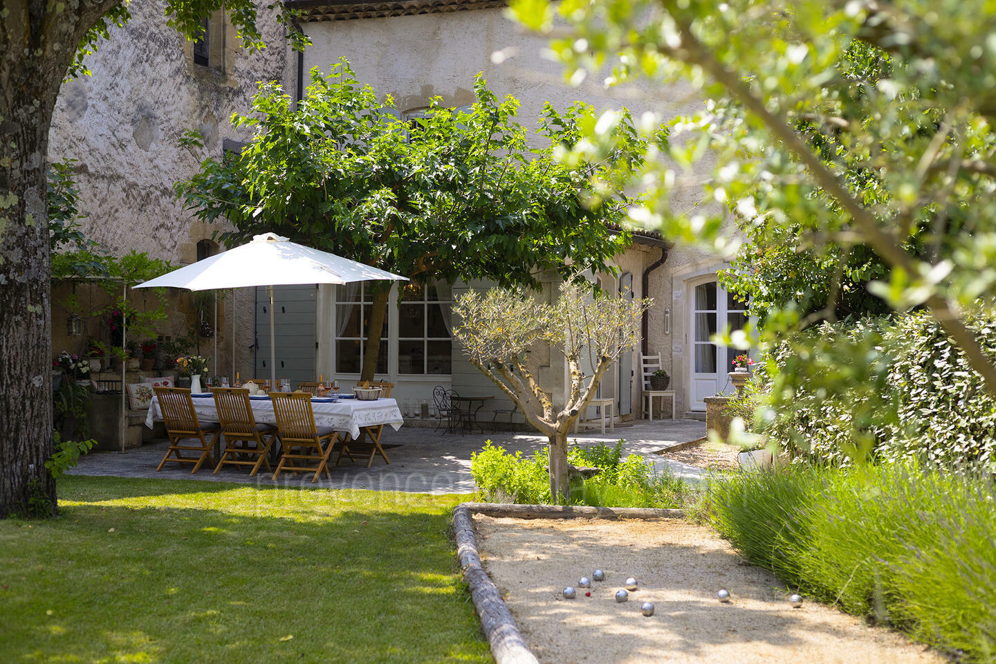Charming Property in the heart of a Luberon Village 1 - Maison de Village: Villa: Exterior