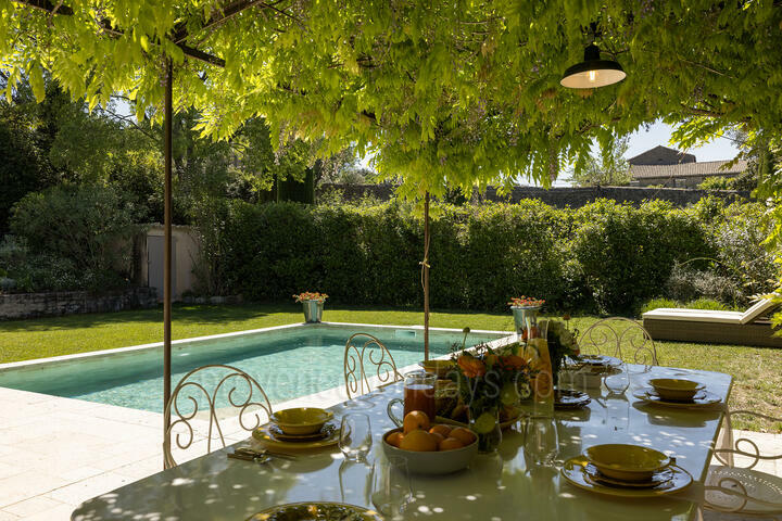 Cosy Holiday Home with Private Pool 2 - Le Mazet Saint Paul: Villa: Exterior