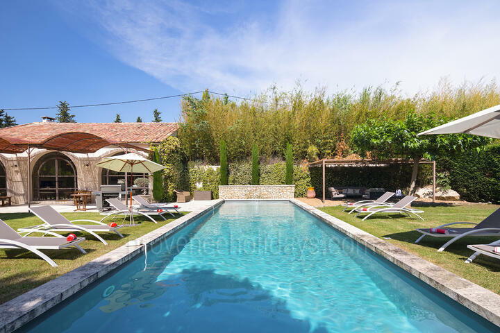 Luxury Holiday Rental in Saint-Rémy-de-Provence 2 - Les Oliviers: Villa: Pool