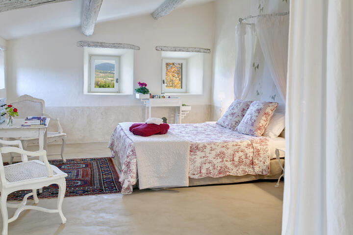 16 - Mas Bonnieux: Villa: Bedroom