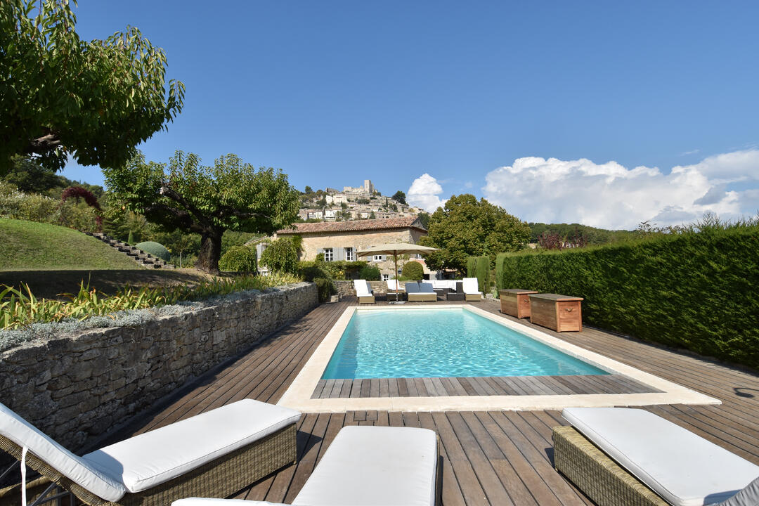 Luxus-Ferienwohnung mit privatem Tennisplatz in Lacoste 4 - Chez Emile: Villa: Pool