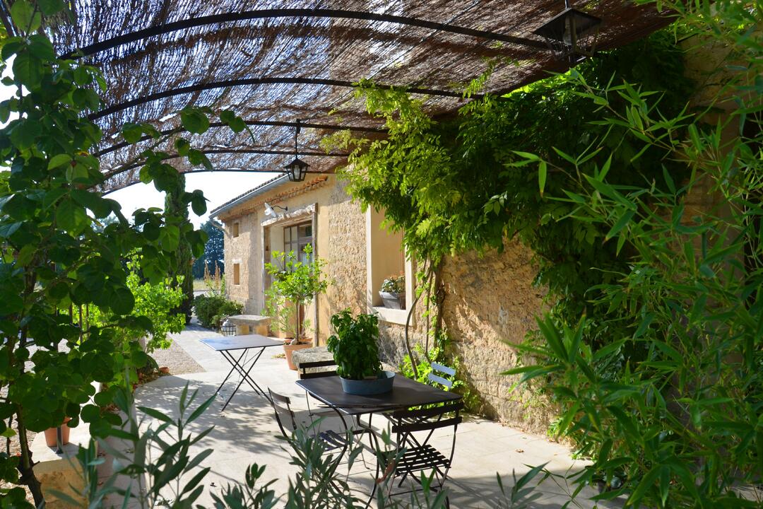Charmantes Ferienhaus mit Klimaanlage in Avignon 4 - Chez Audrey: Villa: Exterior