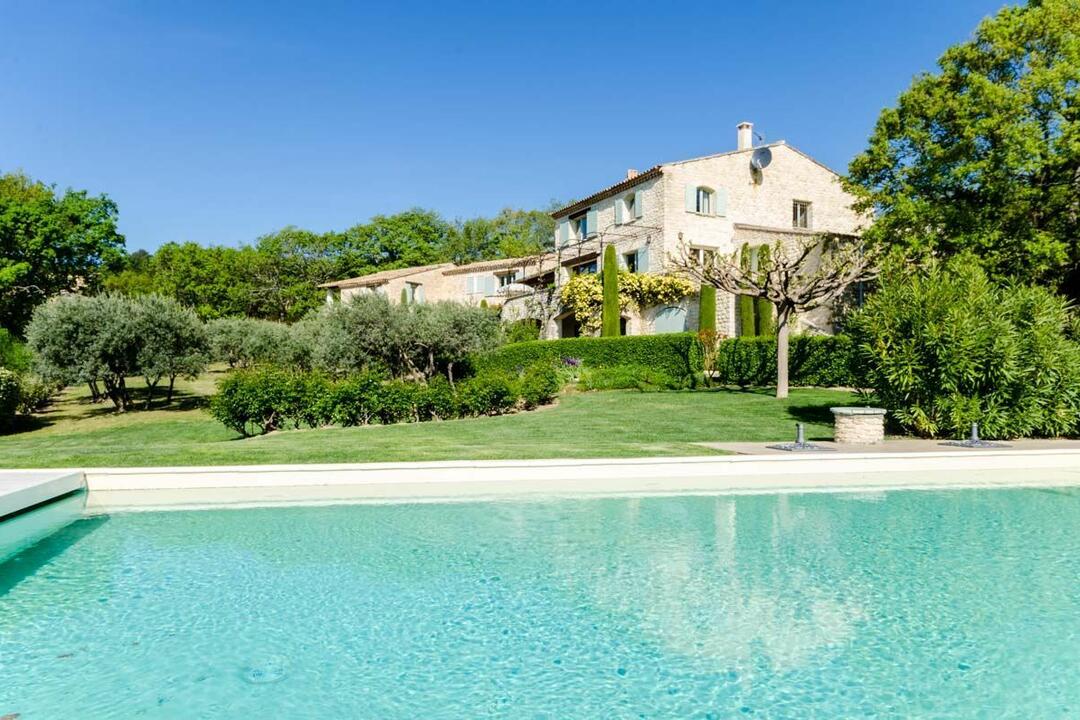 Beautiful Holiday Home with Heated Pool in Gordes 4 - Le Mas de Gordes: Villa: Pool