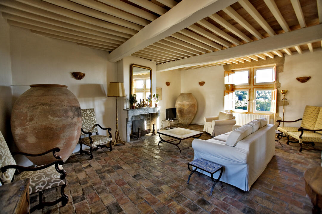 Innen gestaltetes Ferienhaus mit privatem Pool 4 - La Maison de Grambois: Villa: Interior