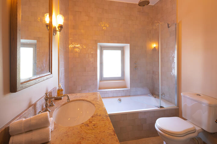 28 - Maison Ménerbes: Villa: Bathroom