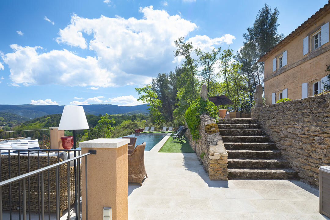 Villa climatisée avec vue exceptionnelle à Ménerbes 6 - Maison Ménerbes: Villa: Exterior
