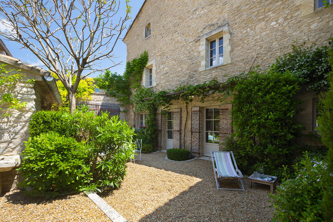 Beautifully Renovated Holiday Rental with Air Conditioning 7 - La Maison du Jardin Secret: Villa: Interior