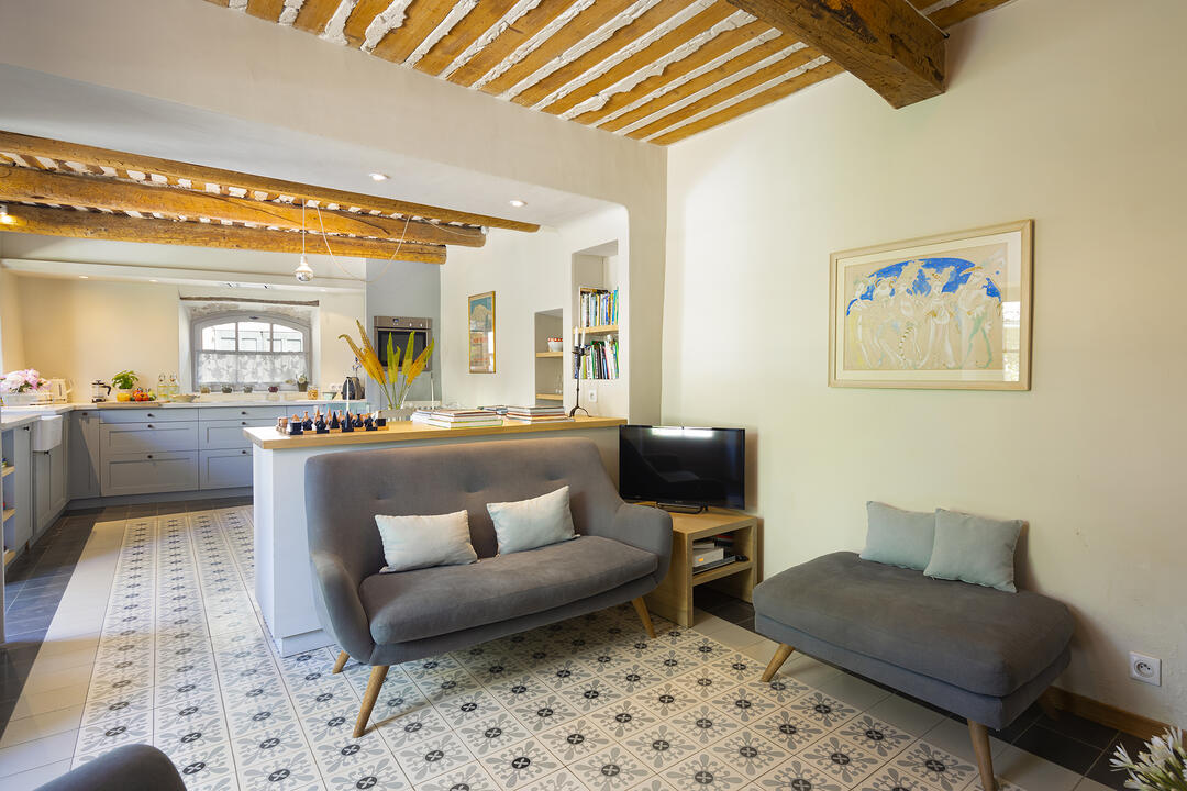Wunderschönes renoviertes Ferienhaus mit Klimaanlage 6 - La Maison du Jardin Secret: Villa: Interior
