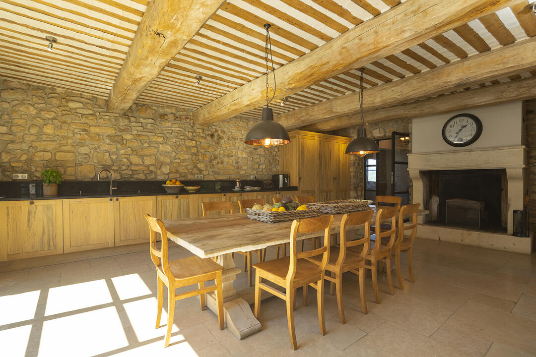 Magnificent Restored Mas with Heated Pool in the Luberon 6 - Mas de Saint-Jean: Villa: Interior