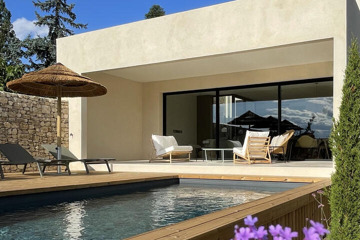 Brand new luxury villa with a contemporary design