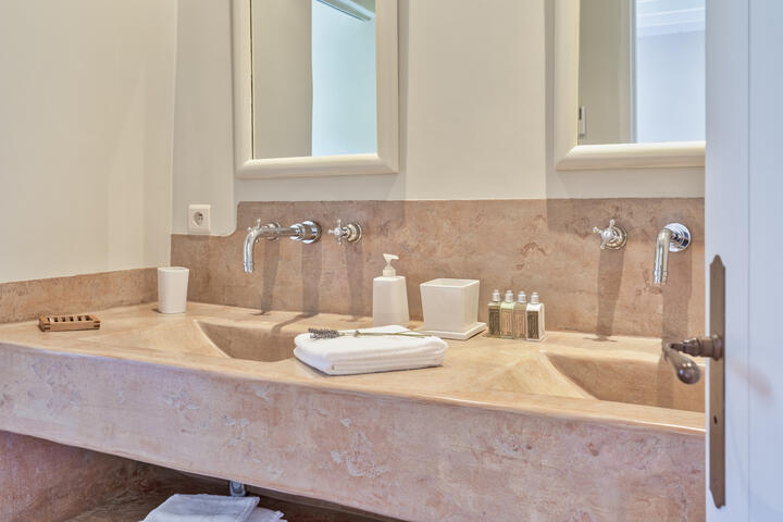 71 - Domaine de la Sainte Victoire: Villa: Bathroom