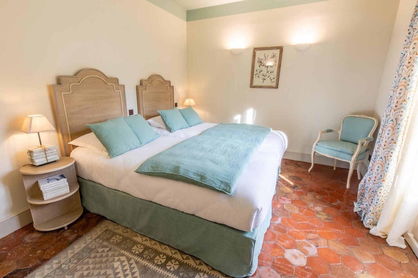 24 - Villa en Provence: Villa: Bedroom