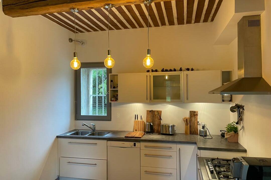 Kürzlich renoviertes Bauernhaus für zehn Gäste 5 - Mas des Tilleuls: Villa: Interior