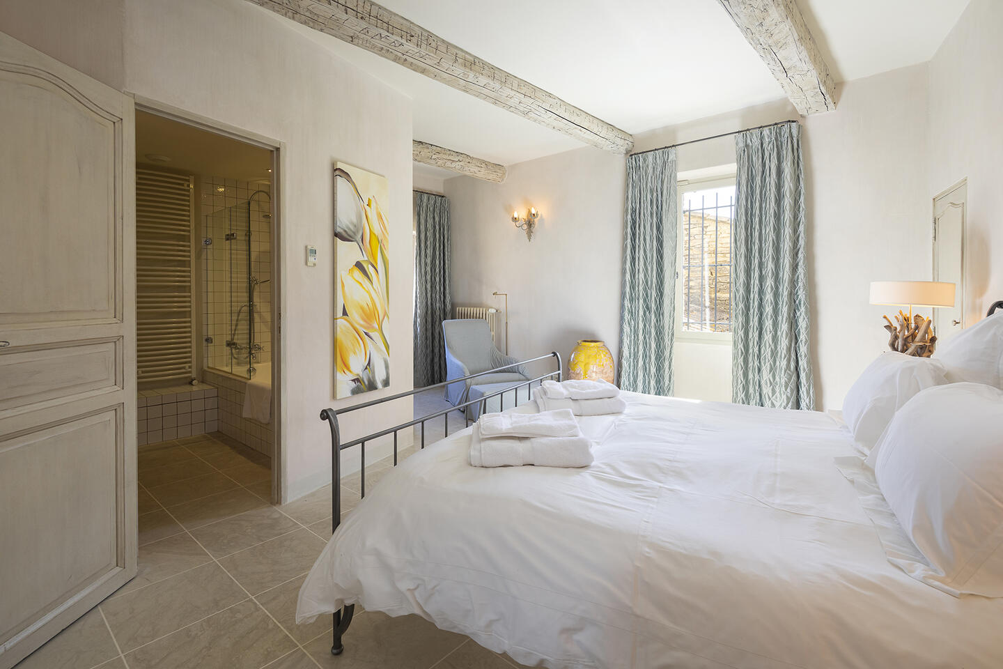 25 - Mas Cabrières-d\'Avignon: Villa: Bedroom