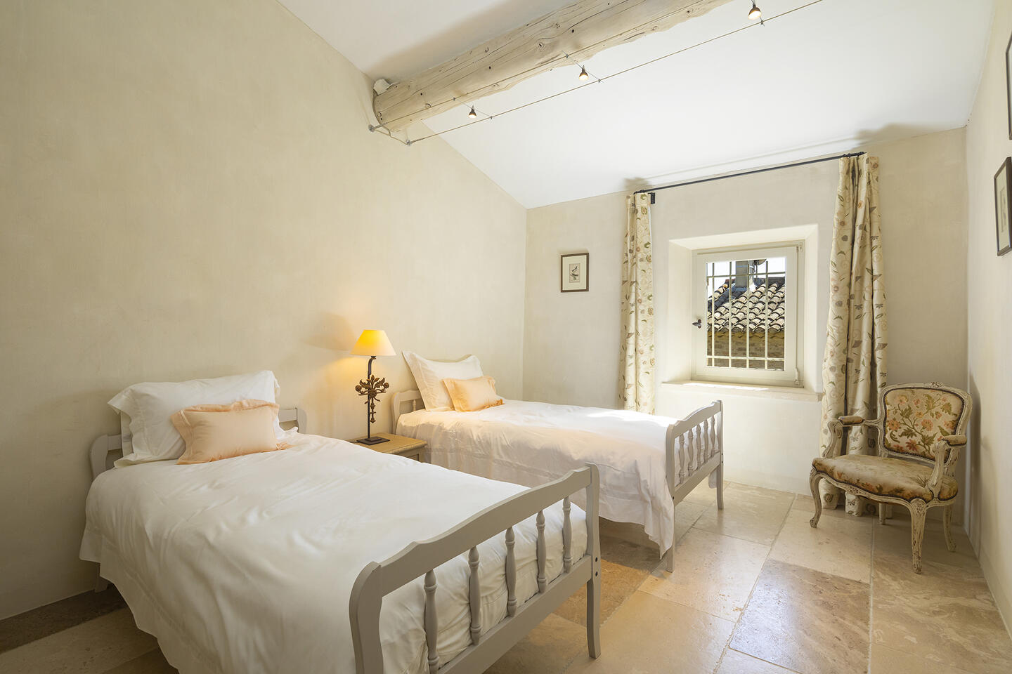 34 - Mas Cabrières-d\'Avignon: Villa: Bedroom