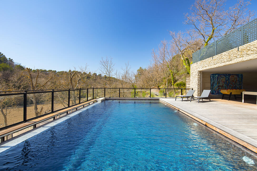 Villa met verwarmd zwembad op minder dan 1 km van Ménerbes 4 - Villa d\'Infinité: Villa: Exterior