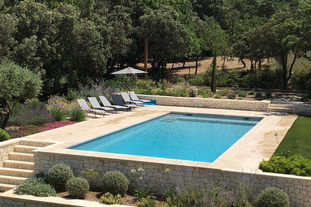 Gerestaureerde vakantiewoning op slechts 1 km van Eyragues 5 - Le Mas Provençal: Villa: Pool