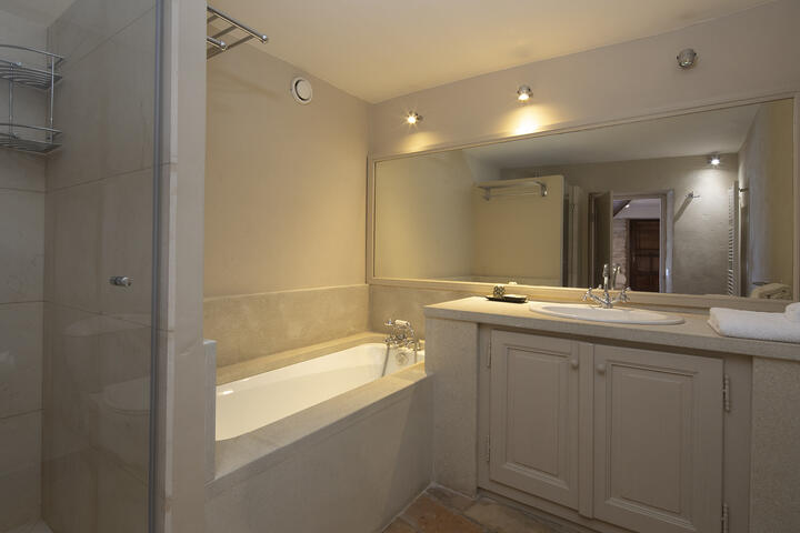 28 - Maison de la Placette: Villa: Bathroom