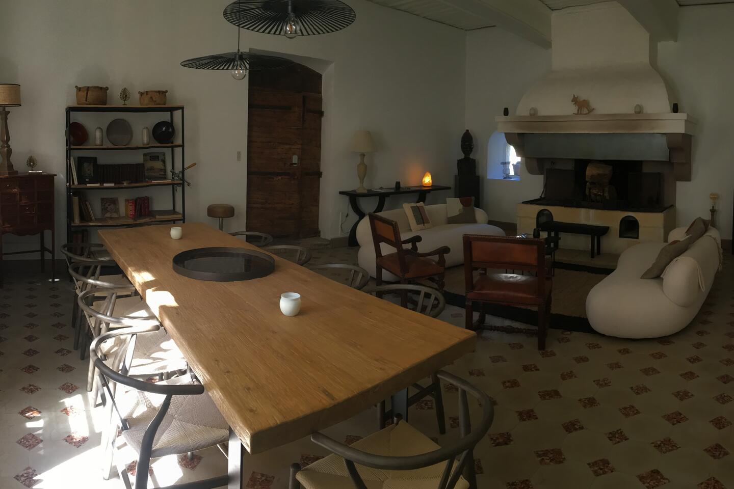 32 - Cloître Jean Roux: Villa: Interior