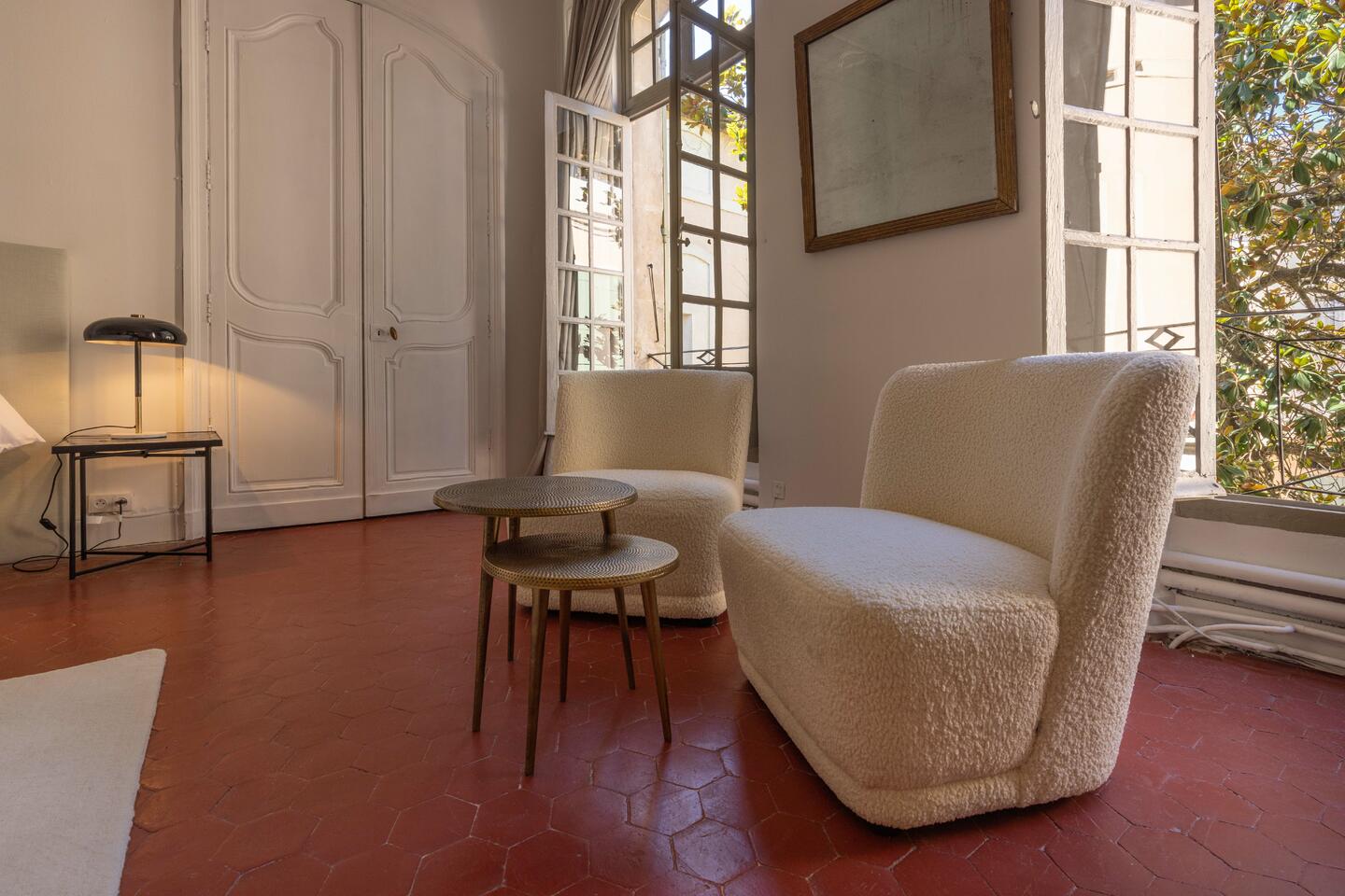 43 - Cloître Jean Roux: Villa: Interior