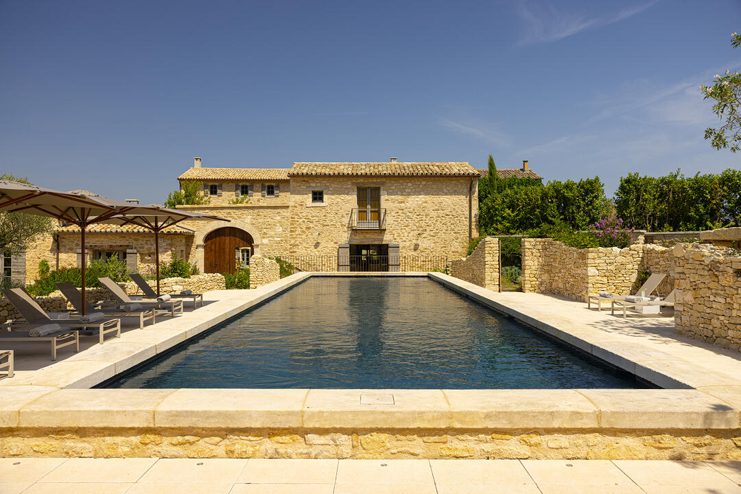 Propriété d'exception dans le Luberon, avec vue panoramique et décor exceptionnel 4 - Grand Mas d\'Oppède: Villa: Pool