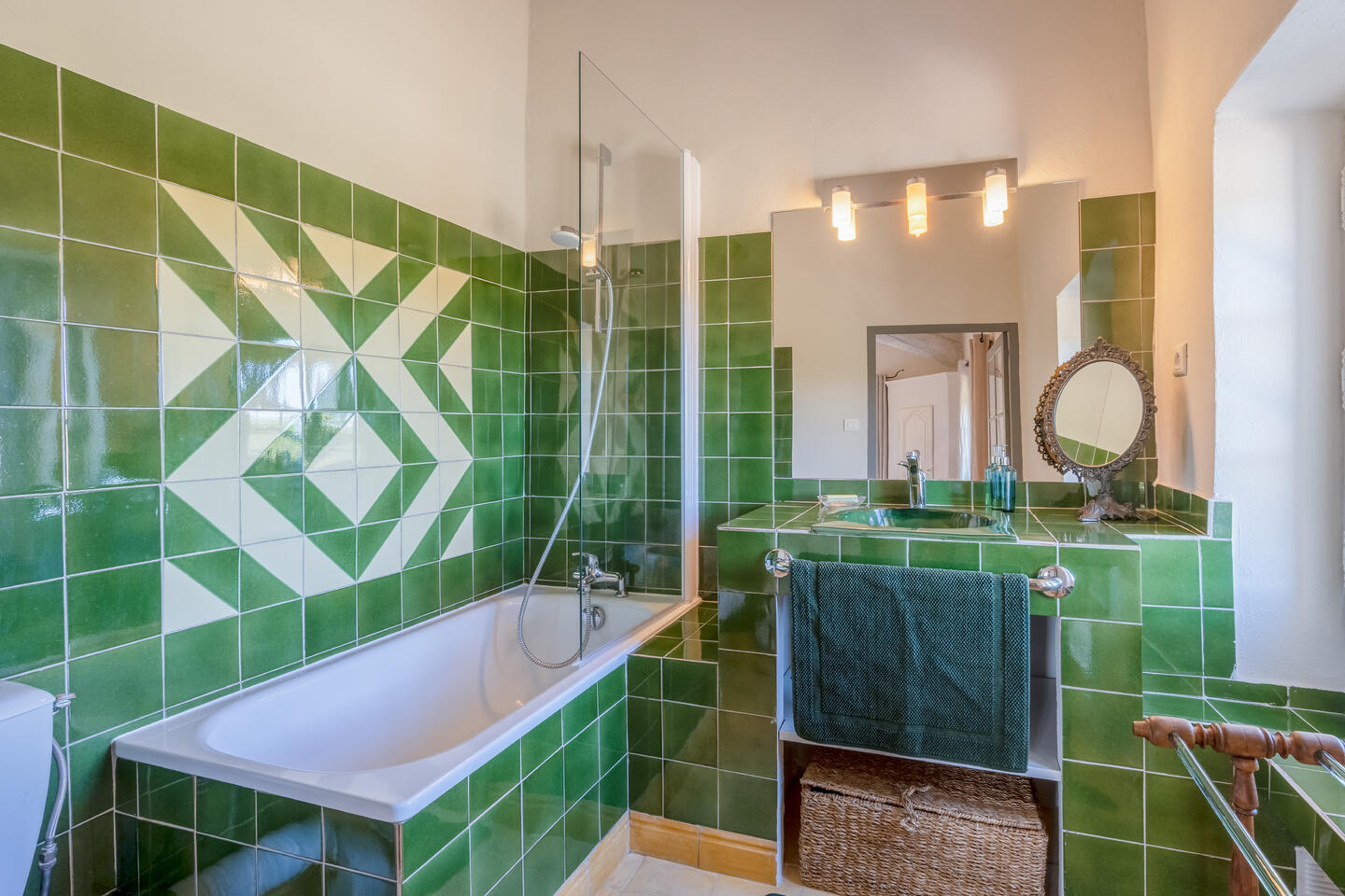 46 - Bastide des Magnans: Villa: Bathroom