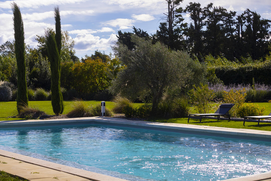 Modernes Ferienhaus mit Klimaanlage im Luberon 5 - Villa de Luberon: Villa: Pool